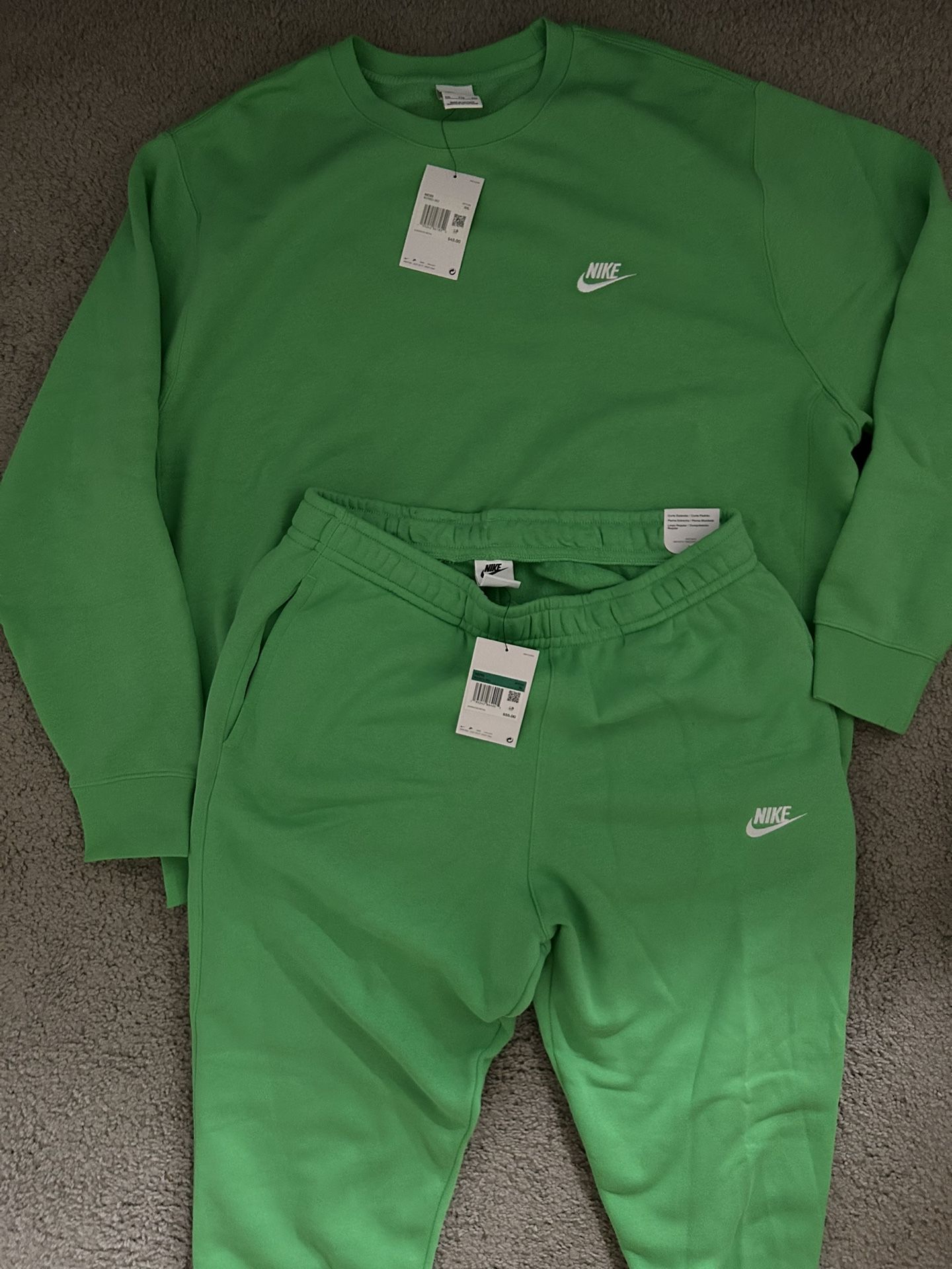 Nike Sweatsuit