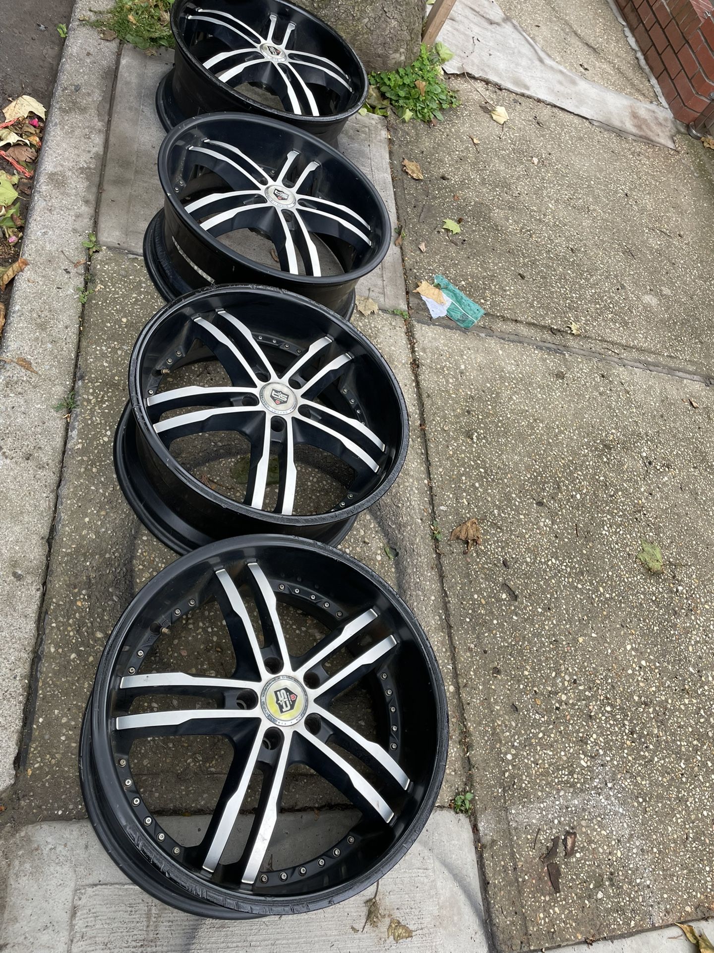 TIS 20’inch Luxury Rims (4) 350$