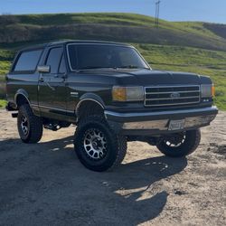 1989 Ford Bronco XLT