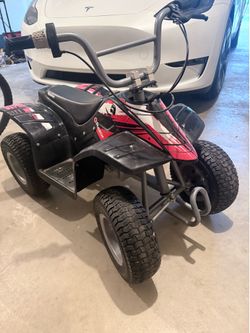 Razor Dirt 4-wheeler Quad