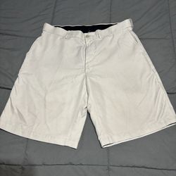 Savane Shorts men sz 32 casual outdoor khaki shorts  Size 32 
