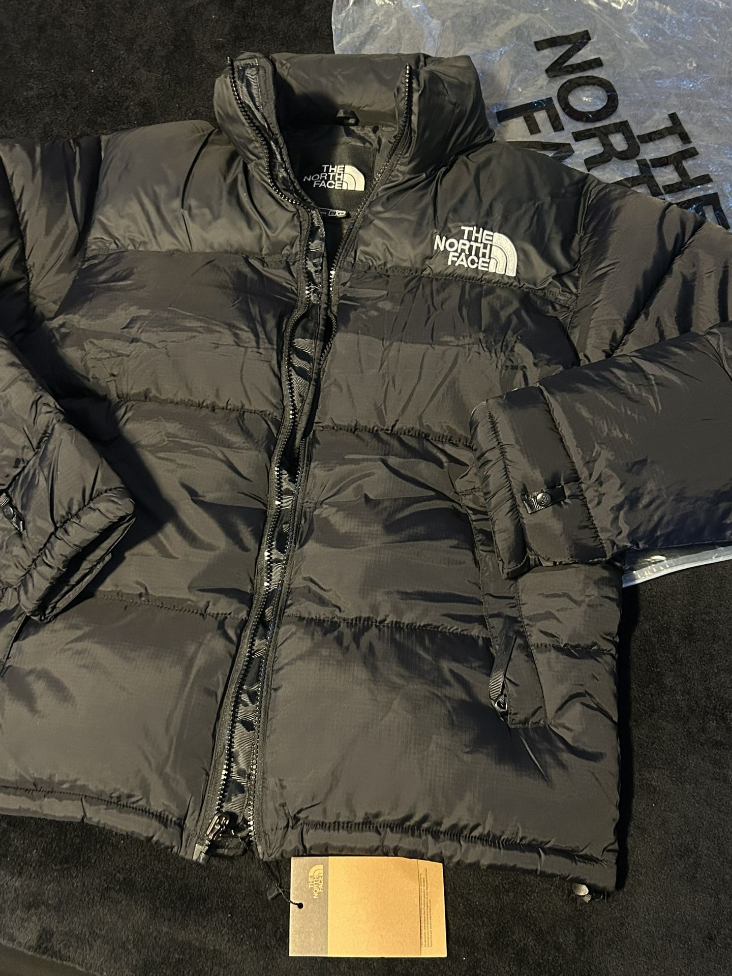 Black North Face Puffer 700 Size (M)