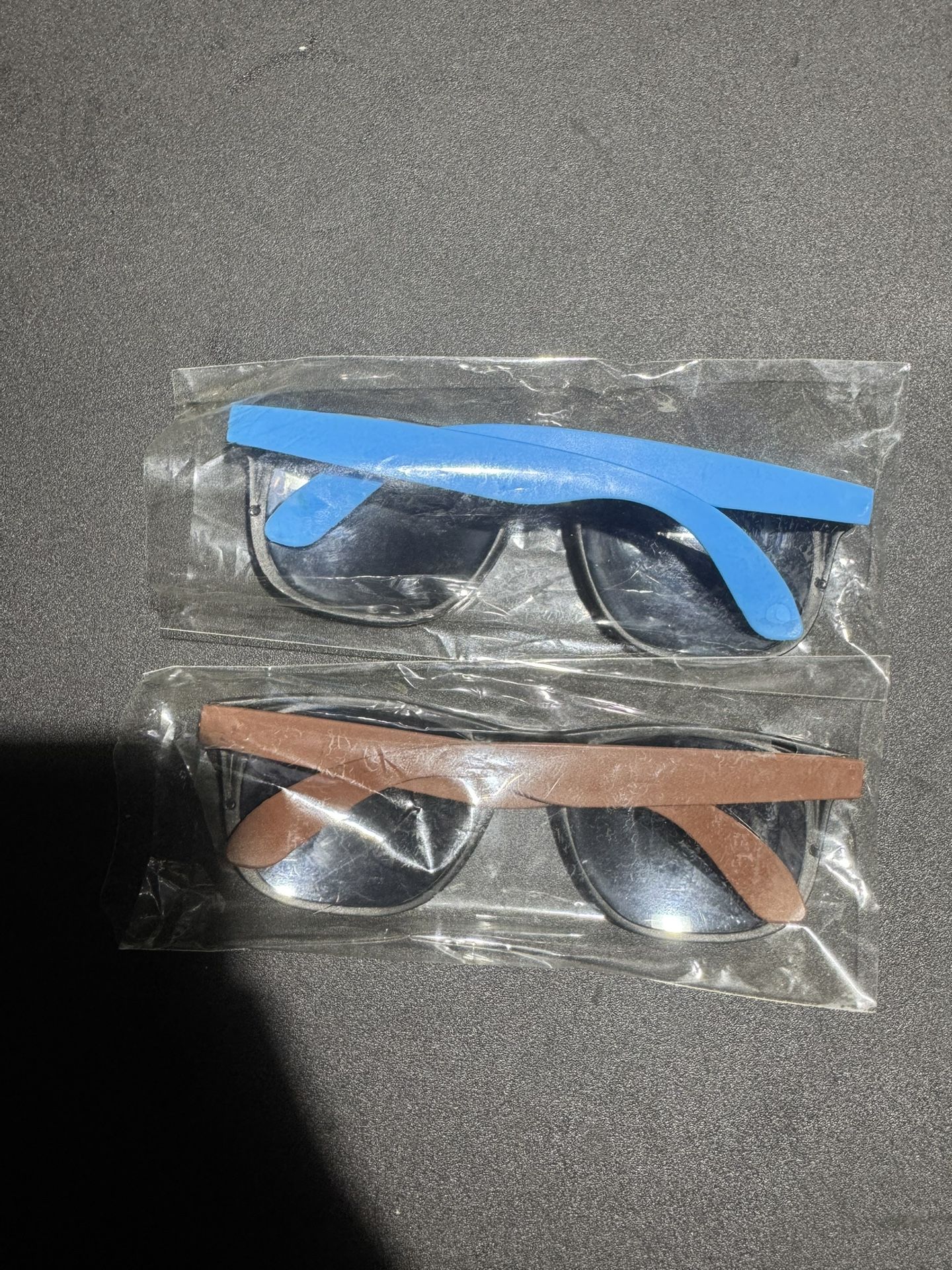 SUNGLASSES