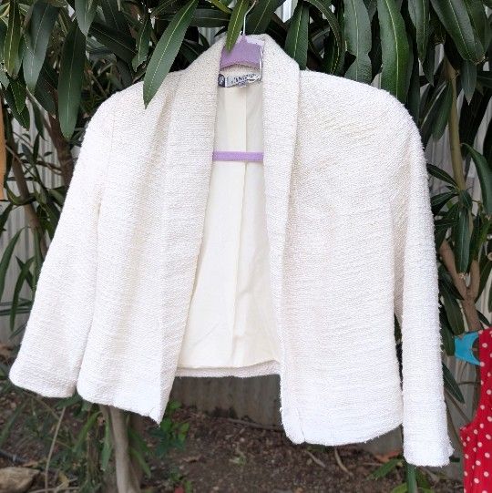 Jennifer Lopez Tweed Textured Cropped Blazer Beige and Gold Jacket