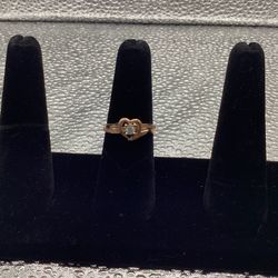 Used 10 KT Heart Ring 