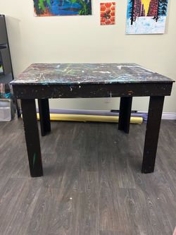 Large wooden art table