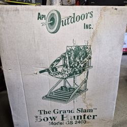 Bow Hunter Tree Stand 