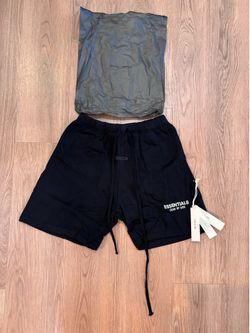 Fear of God Essentials black shorts size L brand new comes with tags and bags#essentials