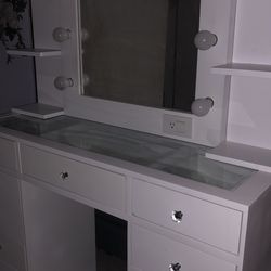 Vanity make up dresser  (O.B.O.)