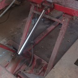 Car Lift And Chasie Puller