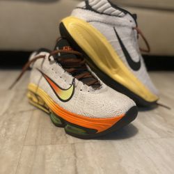 Nike GT Hustle Basketball Shoes