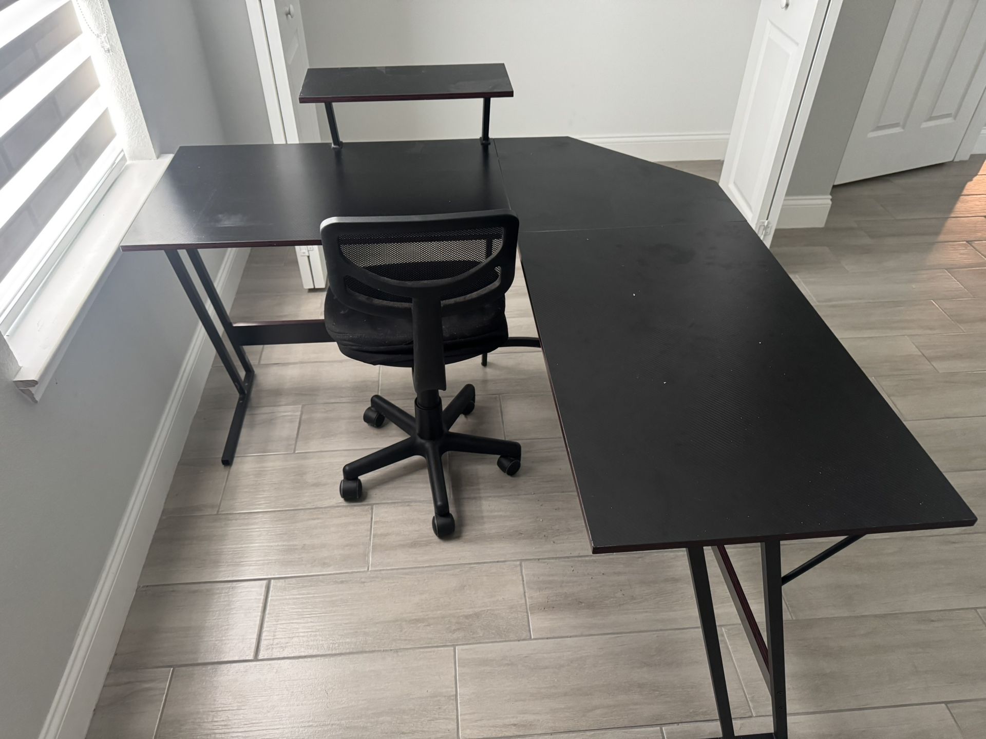Gaming Desk With Or Without Chair