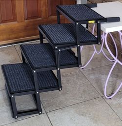 Dog / Pet Foldable 4-step ladder