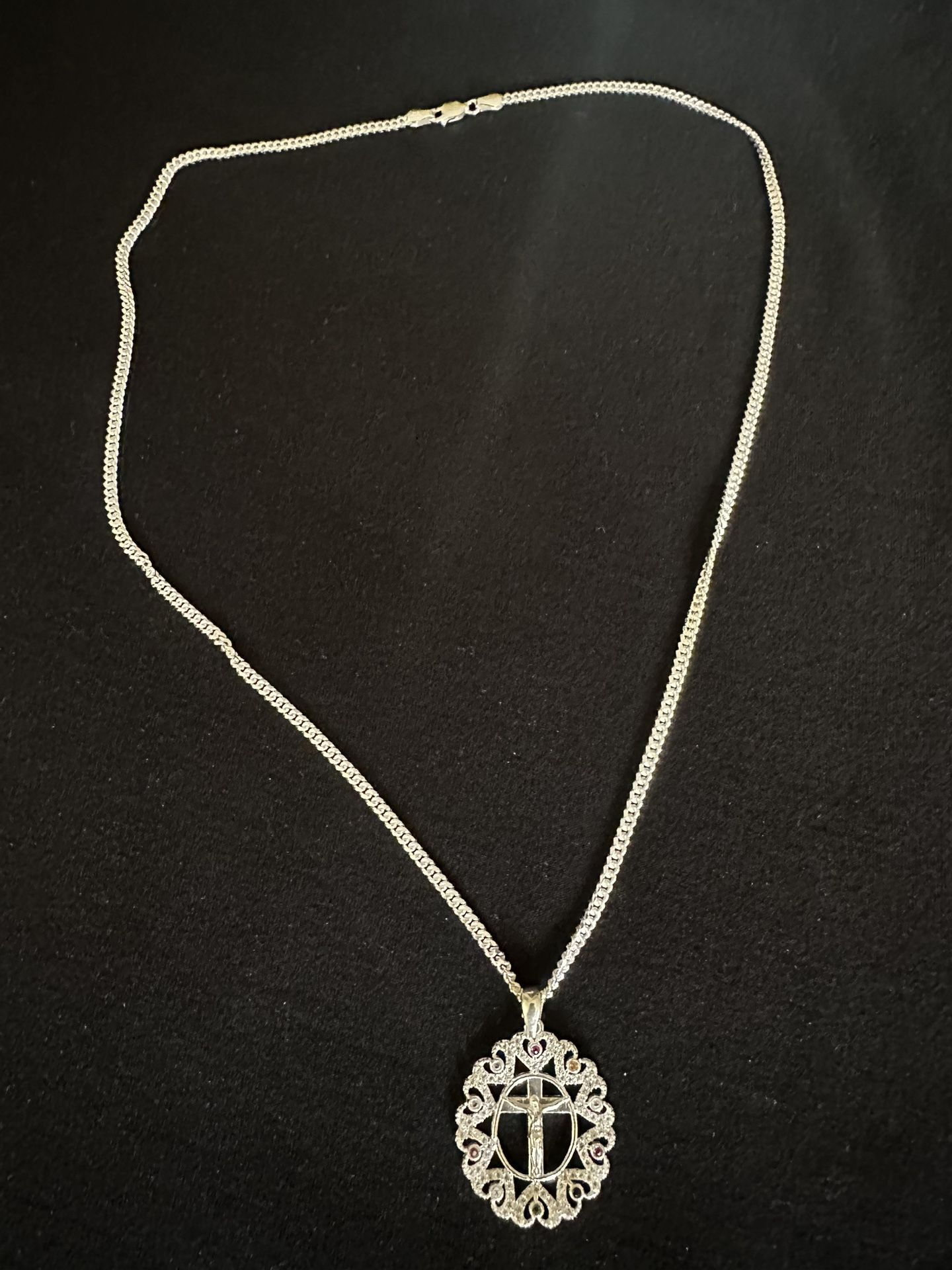 Sterling Silver Cuban Link 24” Chain w/ Sterling Silver Pendant