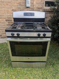 GE 30-inch Freestanding Gas Range
