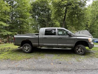 2006 Dodge Ram Mega Cab 5.7 Hemi Gray