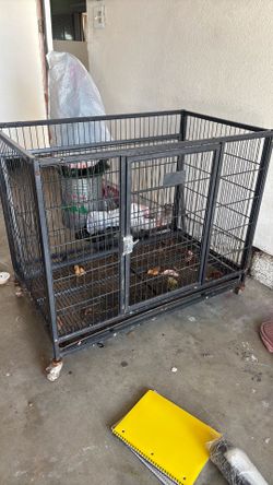 Metal cage for dogs