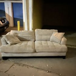 Free Couch 