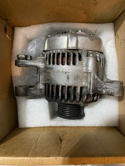 Denso 2003-2008 Toyota Corolla alternator