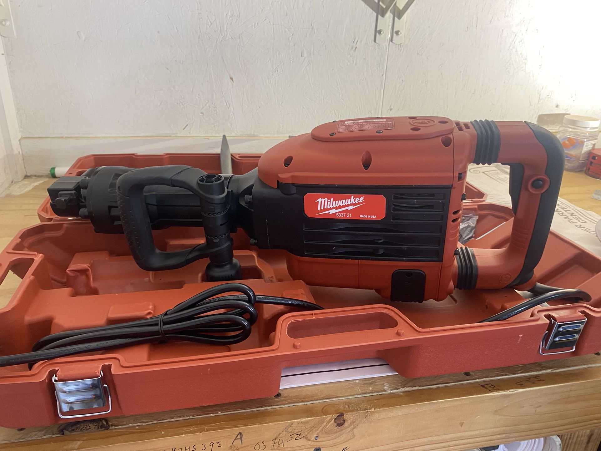 Milwaukee hammer Drill