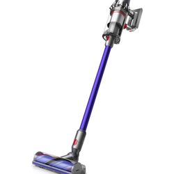 Dyson v11 Plus Cordless Vaccum Best Vaccum Excellent Condition 