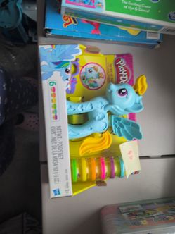 Playdoh rainbow dash toy with playdohs