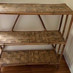 BEAUTIFUL BAMBOO SHELVING