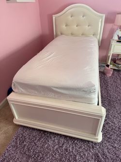 Twin bed frame