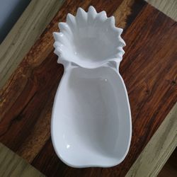 Pineapple-shaped Shrimp Cocktail or Chip & Dip Serving Bowl White  Ceramic 