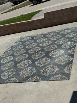 8x10 Carpet Used