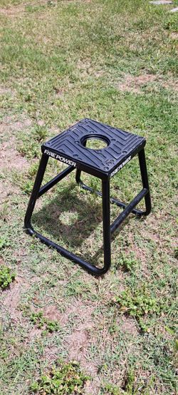 Moto stand