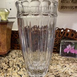 LENNOX WOODWARD FLOWER VASE