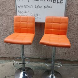 2 Bar  . Stools Like New