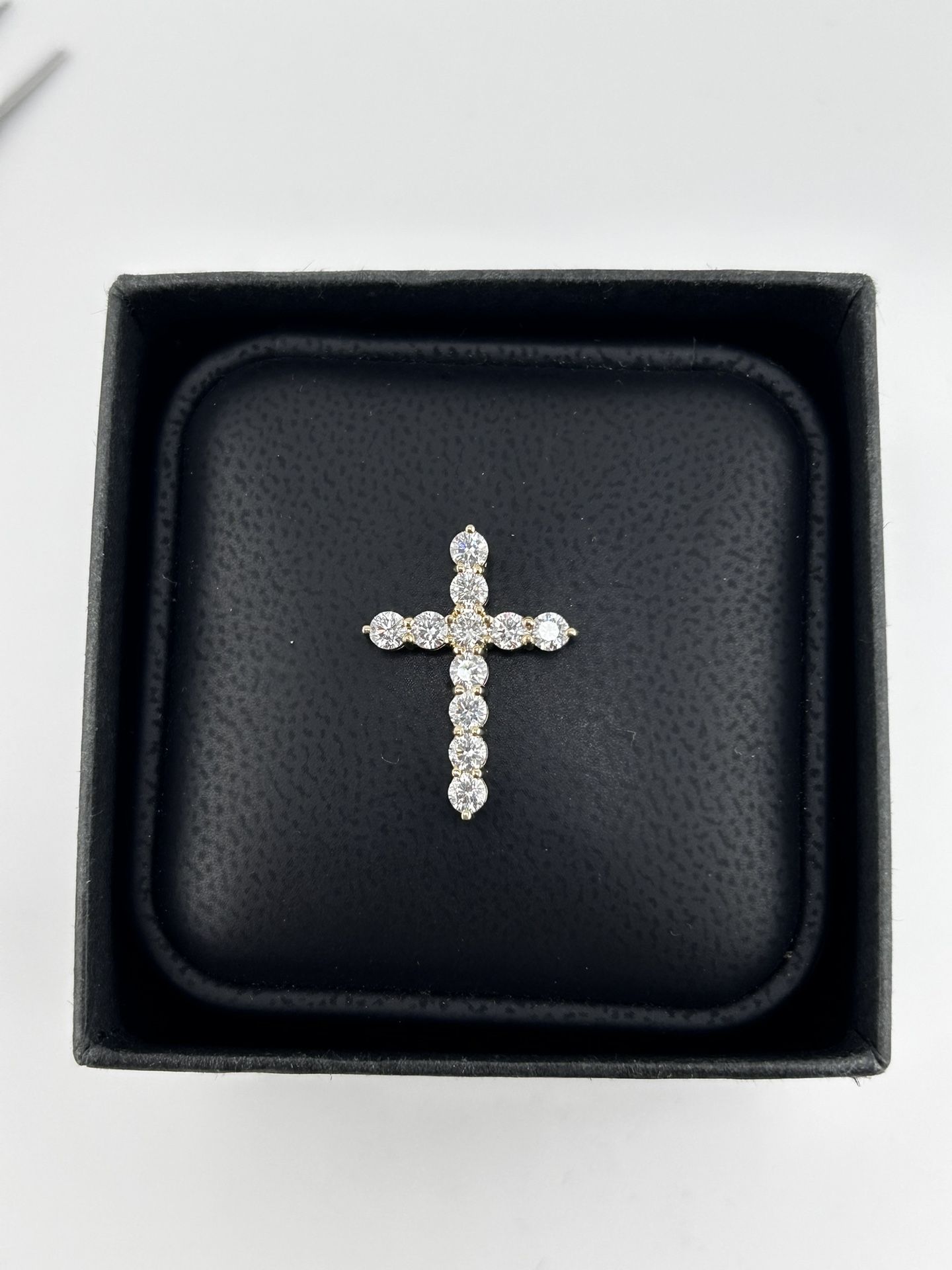Cross Pendant In 14k Yellow Gold