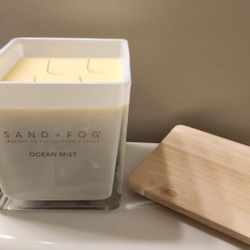 Sand &Fog 57 Ounce Scented Soy Wax Candle W/Wooden Lid/New 