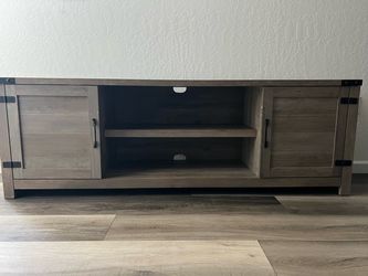Entertainment console