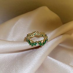 New Emerald Stunning Ring, Size6.5, Pick Any 2 Jewelry Free Shipping