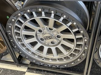 Heavy duty 20x10 5x139.7 wheels for Ford F150 & Bronco Vehicle Fitment: Stop pretending those dinged-up factory rims are "patina." Give your classic