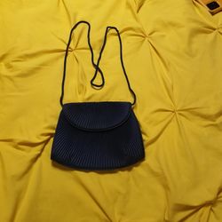 Ladies' fashion accessories 