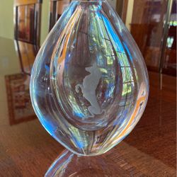 Signed collectible 6 inch tall clear etched Wolf designer Crystal Clear Art glass vase