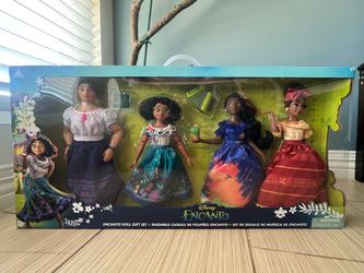 Disney’s Encanto Doll Set (Maribel, Luisa, Isabel, Dolores)