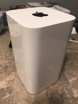 Apple AirPort Extreme Base Station (A1521)