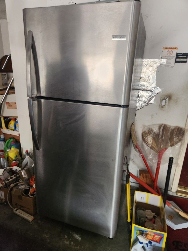 Used Frigidaire Fridge For Sale