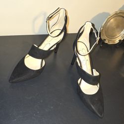 Jesdica Simpson Size 7.5 Black Suede Heel