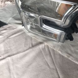 2015-17 Ford F-150 headlight