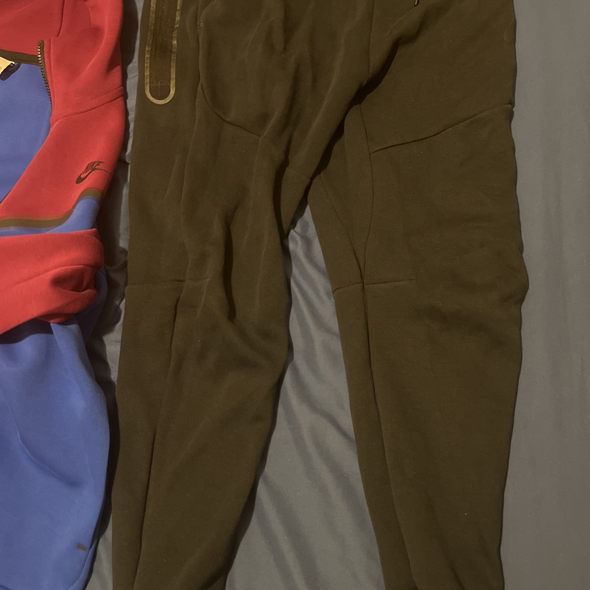 Nike tech pants