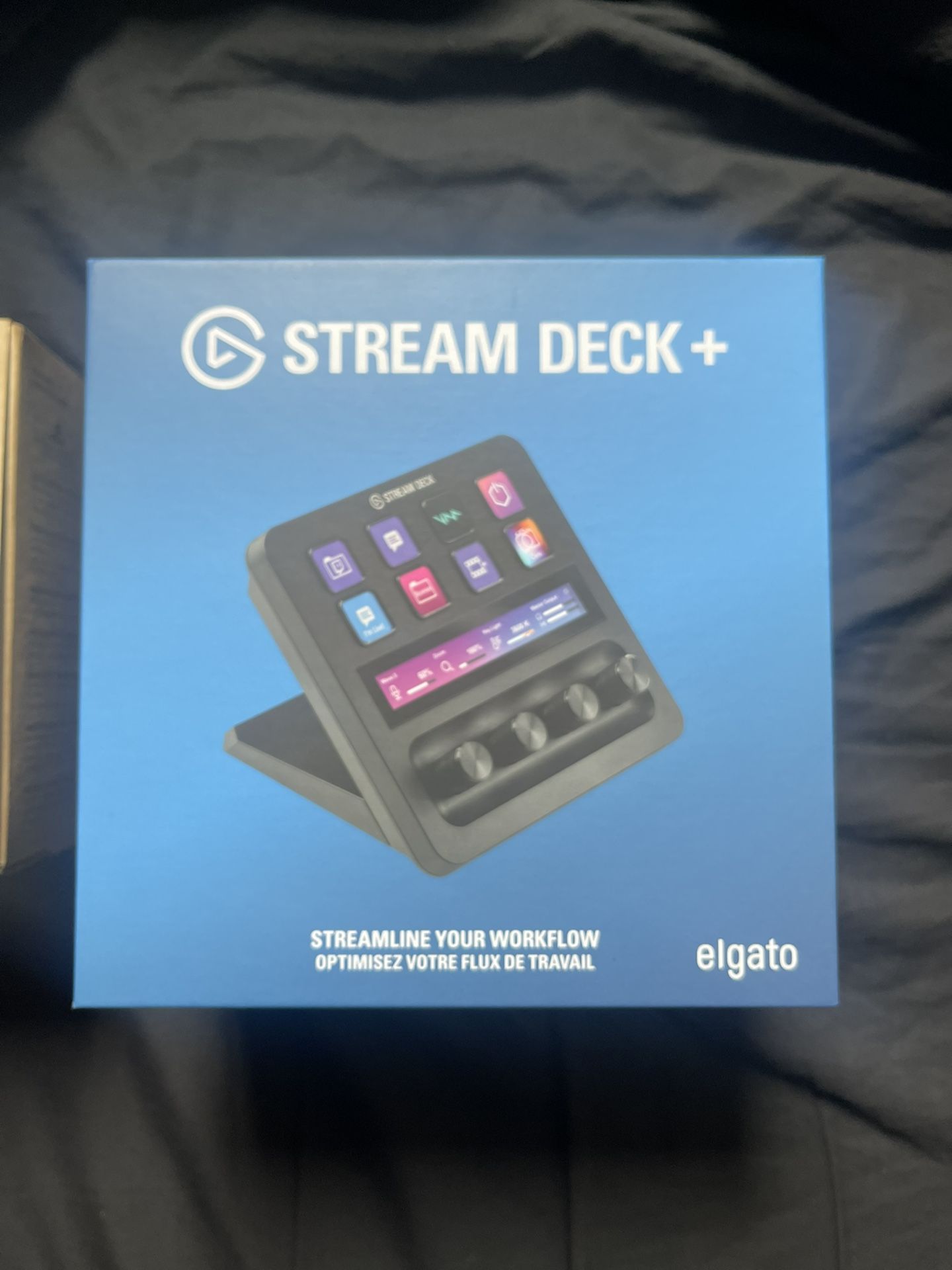 STREAM DECK + AND XLR DOCK BUNDLE