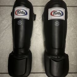 Fairtex SP3 Pro Style Muay Thai Shin Pads