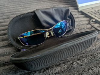 NEW Oakley Whisker Prizm Polarized Sunglasses – Blue Lenses + Case