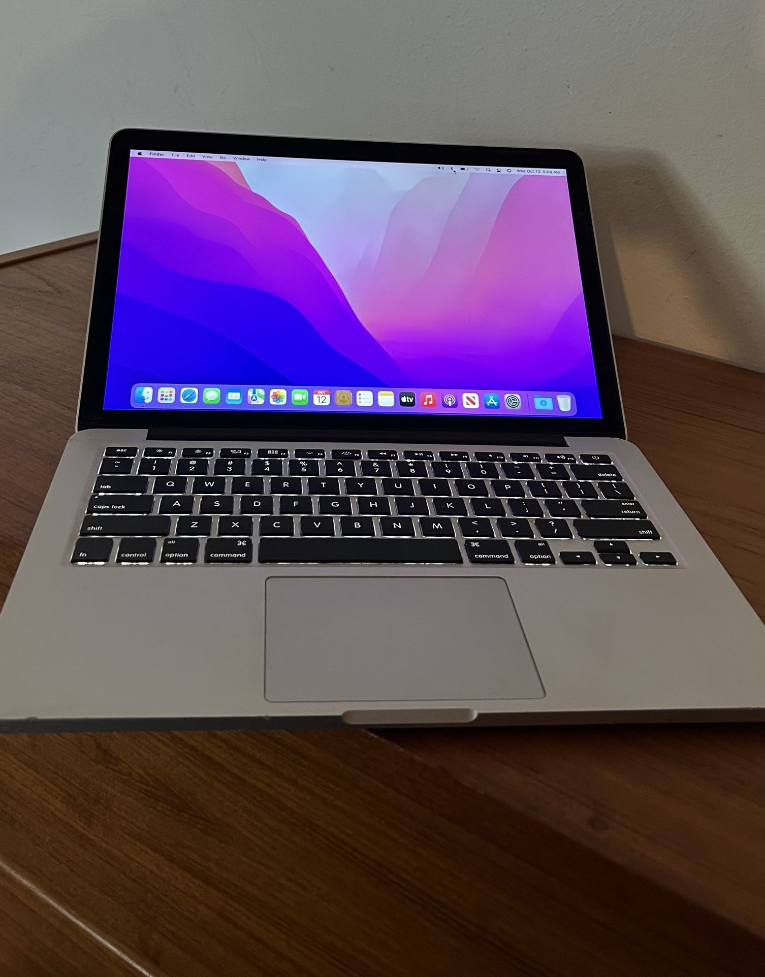 Apple MacBook Pro 13” Retina I7/16GB/256GB SSD $295